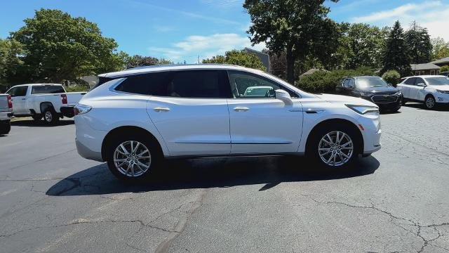 Certified 2023 Buick Enclave Essence w/ Experience Buick Package FWD image 9