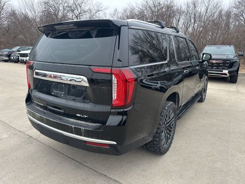 Certified 2024 GMC Yukon XL SLT w/ SLT Luxury Package image 7