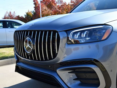 Used 2025 Mercedes-Benz GLS 450 4MATIC image 54