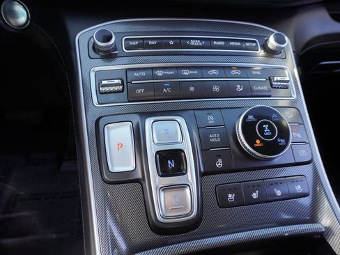 Used 2023 Hyundai Santa Fe Limited image 19