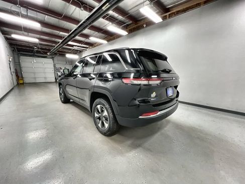 Used 2024 Jeep Grand Cherokee Limited 4xe AWD/4WD image 6