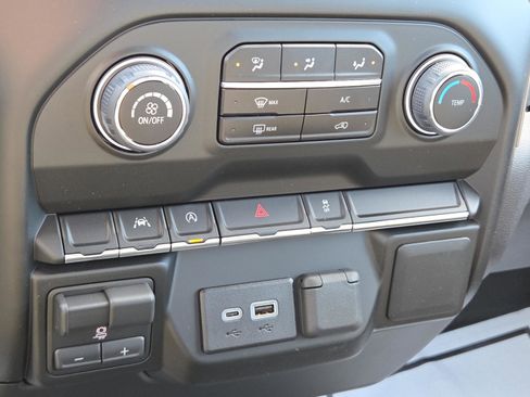 New 2026 Chevrolet Silverado 1500 W/T w/ WT Value Package image 11