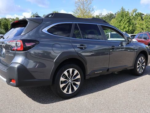 Used 2024 Subaru Outback Limited AWD/4WD image 9