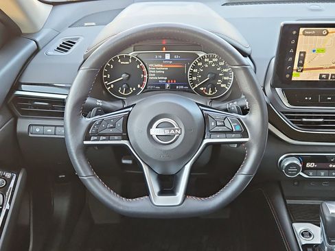 Certified 2024 Nissan Altima 2.0 SR image 15