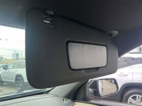 Certified 2023 Chevrolet Traverse LS image 33