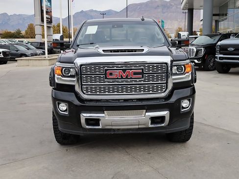 Used 2019 GMC Sierra 2500 Denali image 9