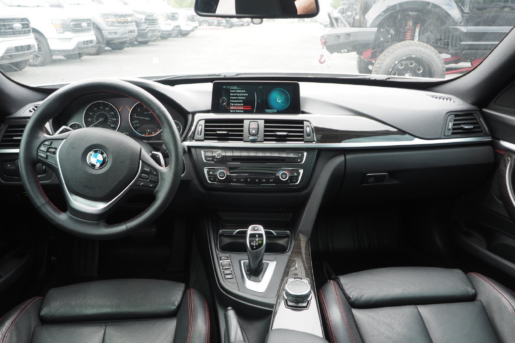 Used 2016 BMW 328i Gran Turismo xDrive AWD/4WD image 17