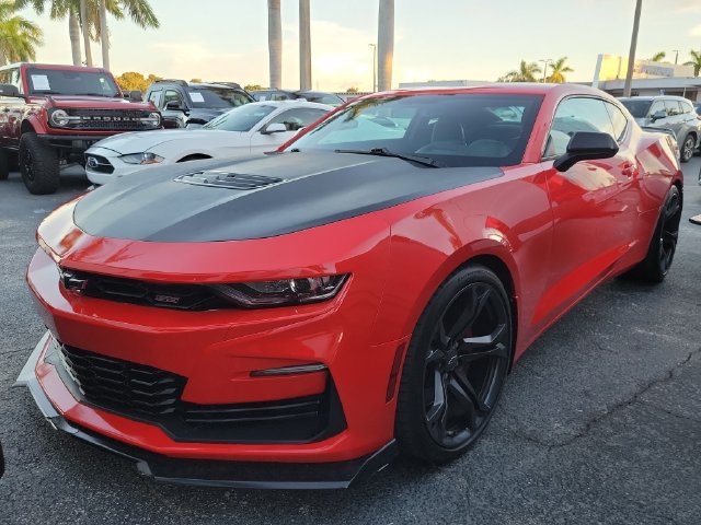 Used 2020 Chevrolet Camaro SS RWD image 29