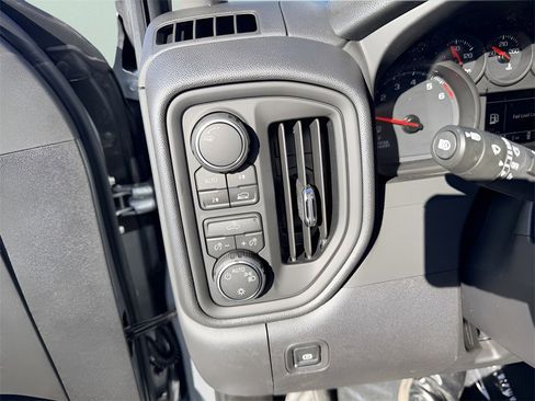 New 2026 Chevrolet Silverado 1500 Custom image 24