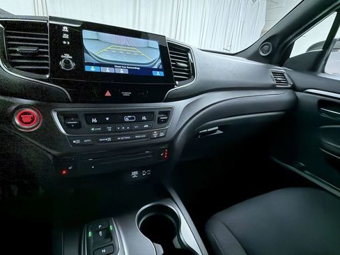 Used 2022 Honda Pilot Sport image 21