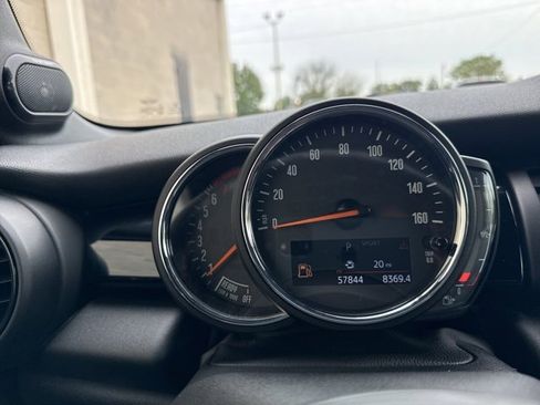 Used 2019 MINI Cooper S w/ Premium Package image 27