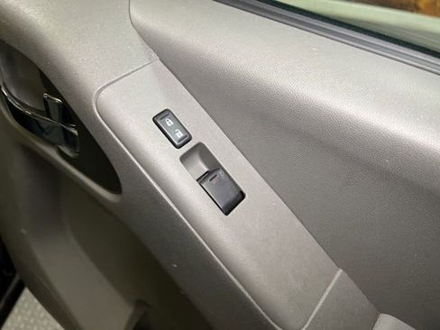 Used 2021 Nissan Frontier SV image 52