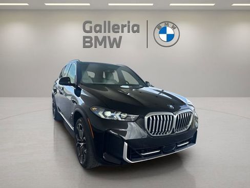 New 2026 BMW X5 xDrive40i w/ Premium Package image 3