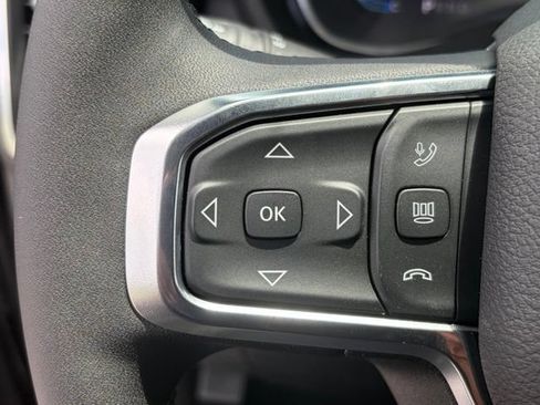 New 2026 RAM 2500 Laramie AWD/4WD image 18