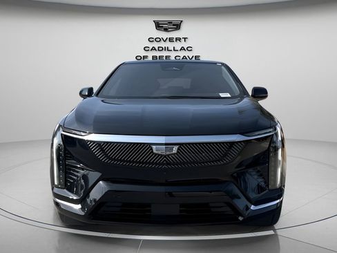 New 2026 Cadillac Optiq Luxury 2 image 2
