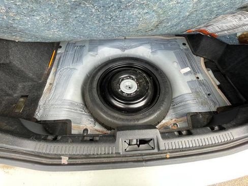 Used 2011 Ford Fusion SEL FWD image 25