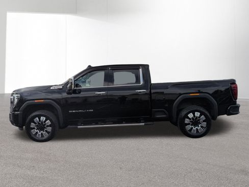 Used 2024 GMC Sierra 2500 Denali w/ Denali Reserve Package image 8