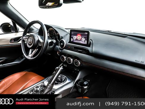 Used 2022 MAZDA MX-5 Miata RF Grand Touring w/ Weather Package image 15