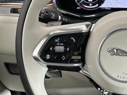 New 2026 Jaguar F-PACE R-Dynamic S image 25