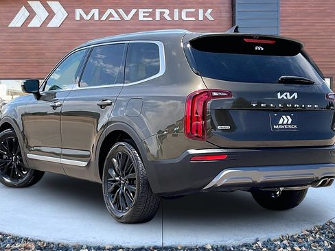 Used 2022 Kia Telluride SX w/ SX Prestige Package AWD/4WD image 4