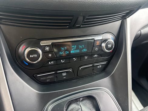 Used 2014 Ford Escape SE w/ Equipment Group 201A AWD/4WD image 31