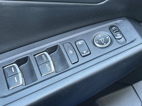 Used 2023 Honda Accord EX-L image 12