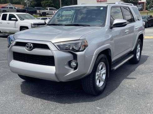 Used 2018 Toyota 4Runner SR5 Premium RWD image 7