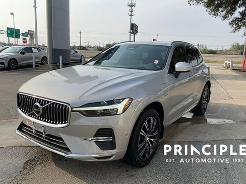 Used 2022 Volvo XC60 T8 Inscription AWD/4WD image 4