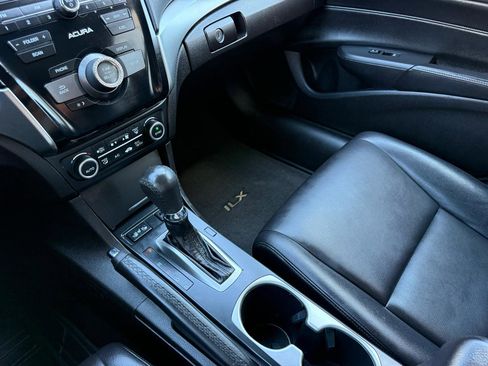 Used 2016 Acura ILX FWD image 11