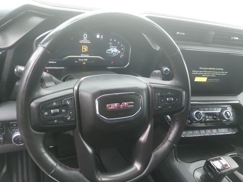 Used 2023 GMC Sierra 1500 AT4 image 11