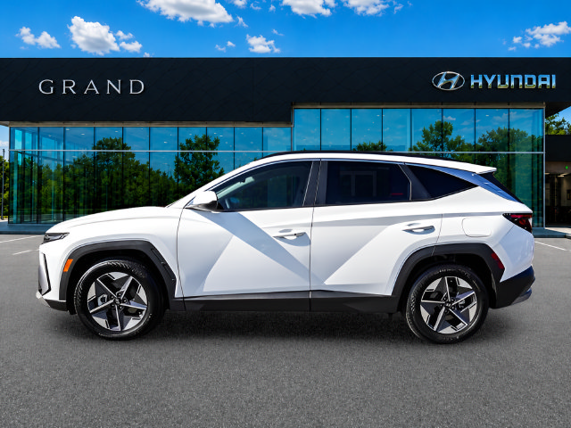 New 2026 Hyundai Tucson SEL FWD image 2
