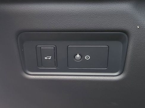 Used 2026 Jaguar F-PACE R-Dynamic S image 21