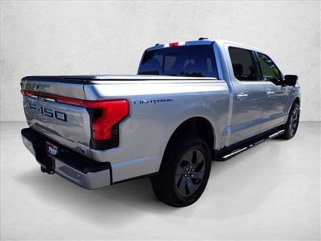 Used 2025 Ford F150 Lightning Lariat AWD/4WD image 4