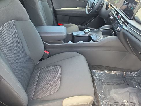 Used 2026 Kia Sportage S AWD/4WD image 18