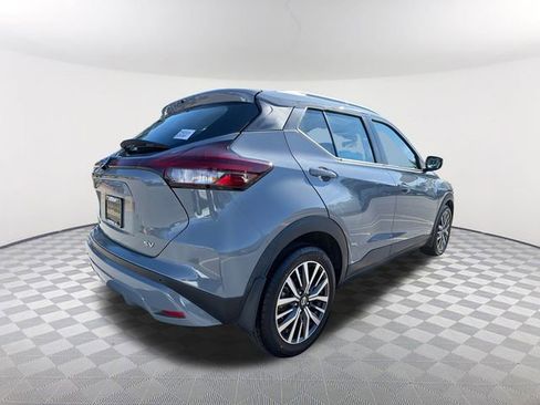 Used 2021 Nissan Kicks SV image 5