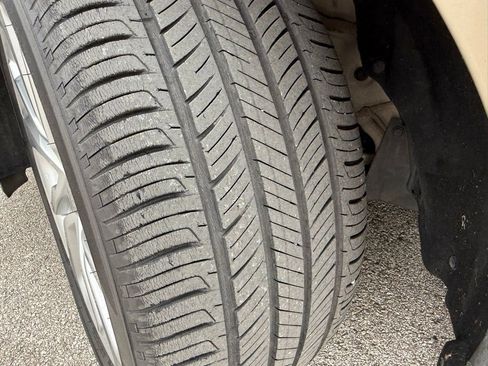 Used 2019 Honda Accord LX image 10
