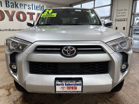 Used 2024 Toyota 4Runner SR5 Premium image 5