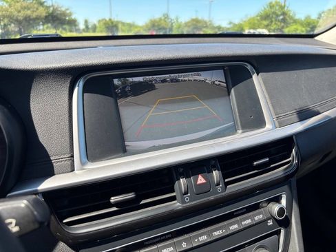 Used 2020 Kia Optima LX FWD image 28