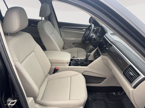 Used 2019 Volkswagen Atlas SEL R-Line image 22