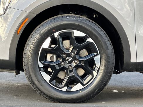 Used 2024 Kia Sorento S w/ Panoramic Sunroof Package image 27