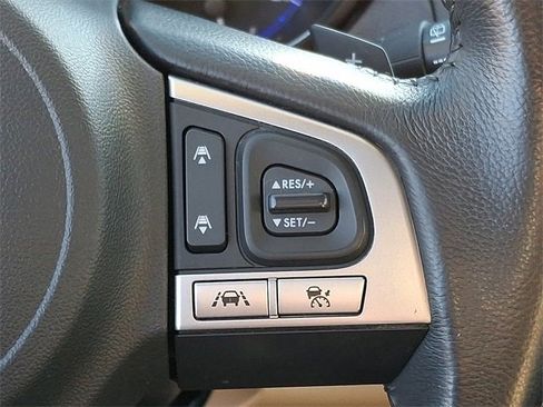 Used 2017 Subaru Outback 3.6R Limited image 23