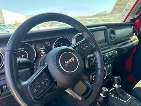 Used 2022 Jeep Gladiator Sport AWD/4WD image 10