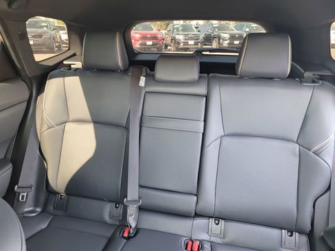 Used 2025 Toyota Crown Signia XLE image 12