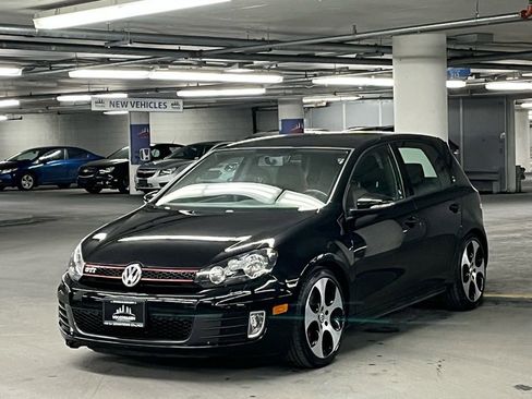 Used 2013 Volkswagen GTI 4-Door image 3