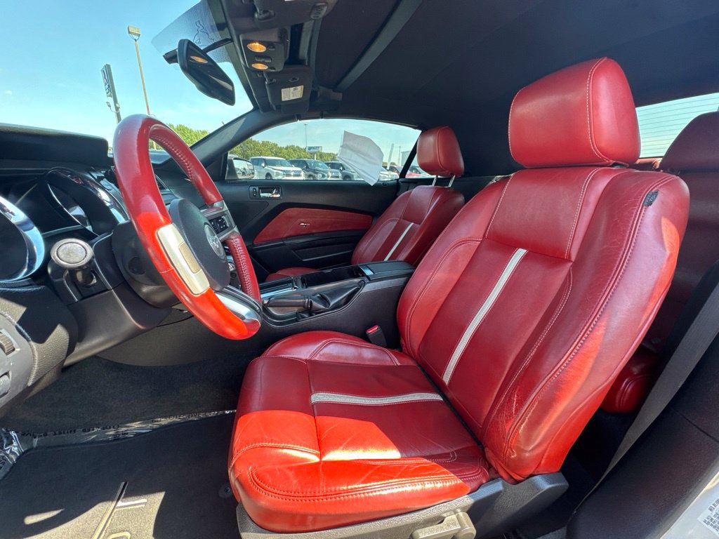 Used 2012 Ford Mustang GT Premium w/ Electronics Pkg RWD image 8