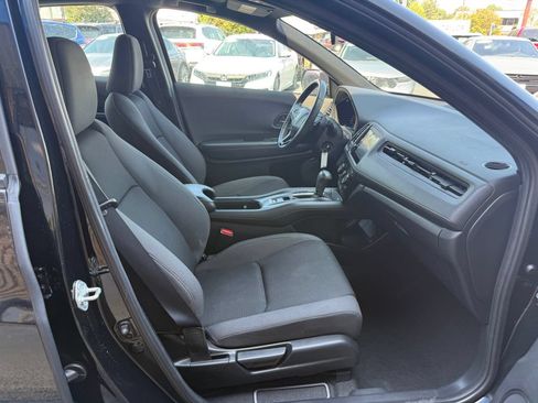 Used 2019 Honda HR-V Sport image 23
