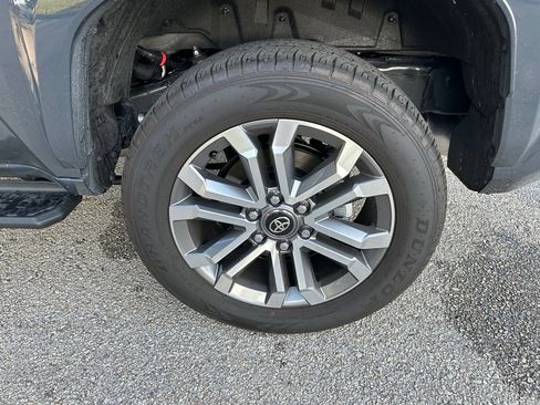 Certified 2025 Toyota 4Runner Limited AWD/4WD image 10