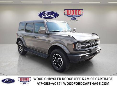 New 2026 Ford Bronco Outer Banks AWD/4WD image 1