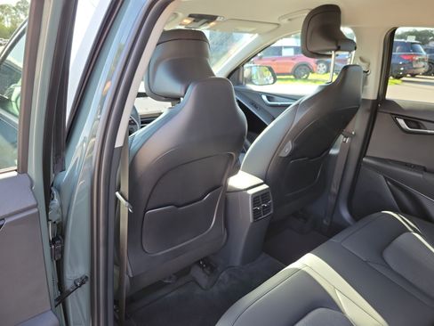 Certified 2025 Kia Niro EX FWD image 16