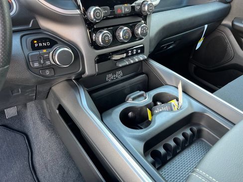 New 2026 RAM 1500 Express AWD/4WD image 11